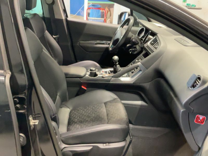 Peugeot 3008 2.0 HDi Allure 2014 – снимка 16
