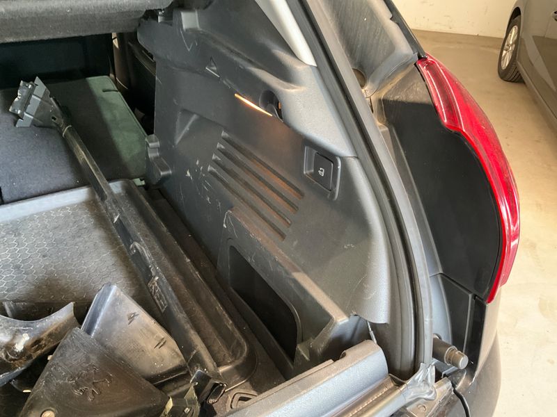 Peugeot 3008 2.0 HDi Allure 2014 – снимка 52
