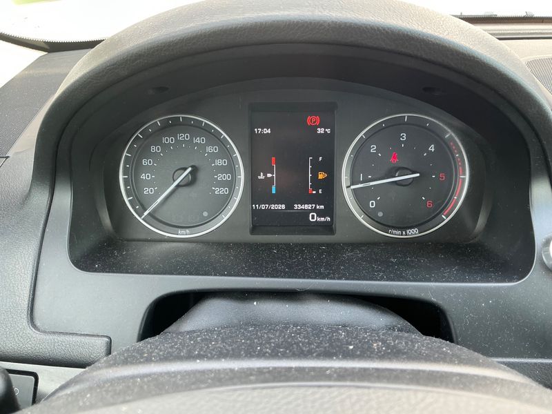 Land Rover Freelander 2.2 Td4 SE — zdjęcie 4