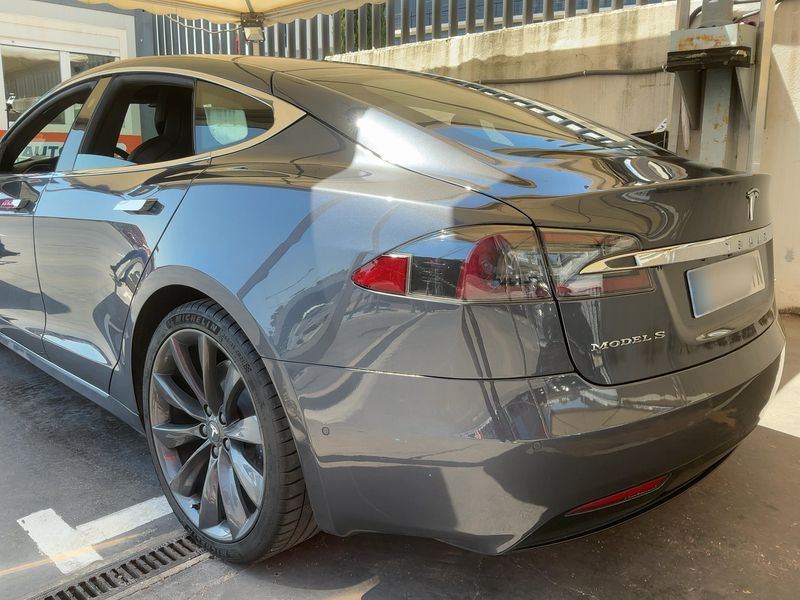 Tesla Model S P85D Performance — zdjęcie 3