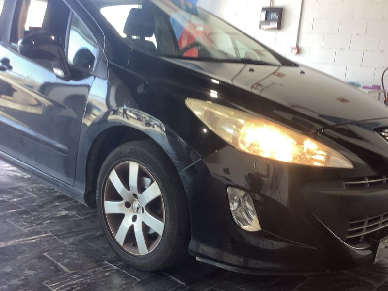 Peugeot 308 1.6 HDi Sportium 2010 – снимка 12