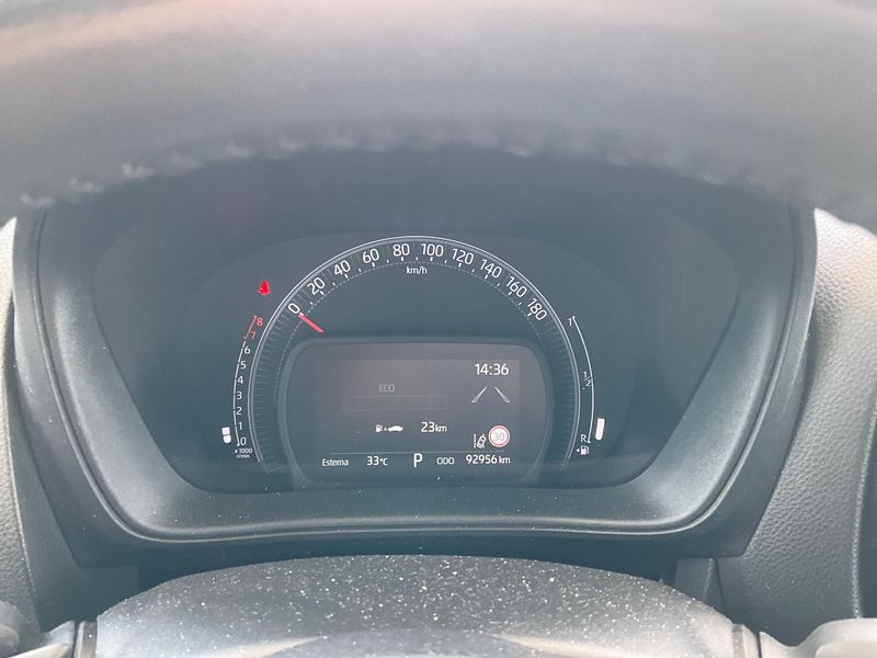 Toyota Aygo X 1.0 Limited — zdjęcie 13