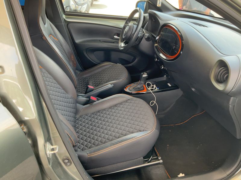 Toyota Aygo X 1.0 Limited — zdjęcie 11