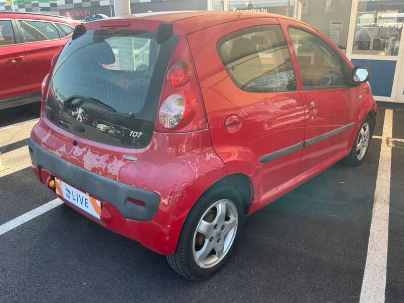 Peugeot 107 1.4 HDi Urban Move — zdjęcie 2