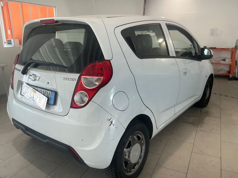 Chevrolet Spark 1.0 LT — zdjęcie 2