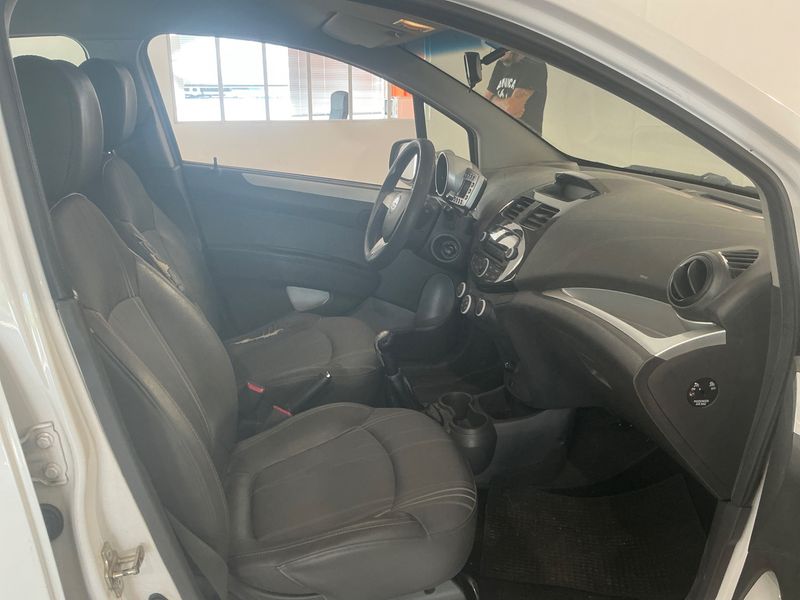 Chevrolet Spark 1.0 LT — zdjęcie 3