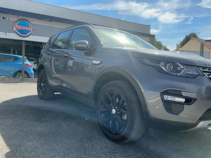 Land Rover Discovery Sport 2.0 Td4 HSE — zdjęcie 8