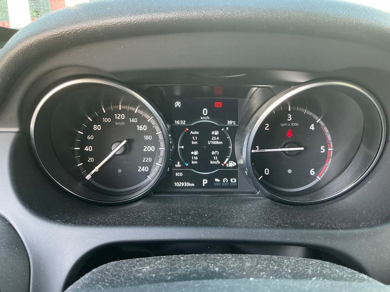 Land Rover Discovery Sport 2.0 Td4 HSE — zdjęcie 13