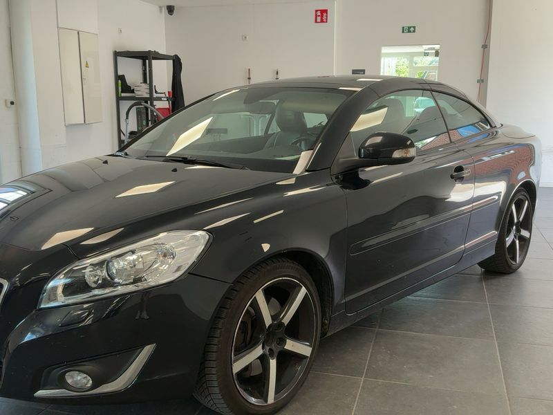 Volvo C70 2.0 D3 Inscription — zdjęcie 2