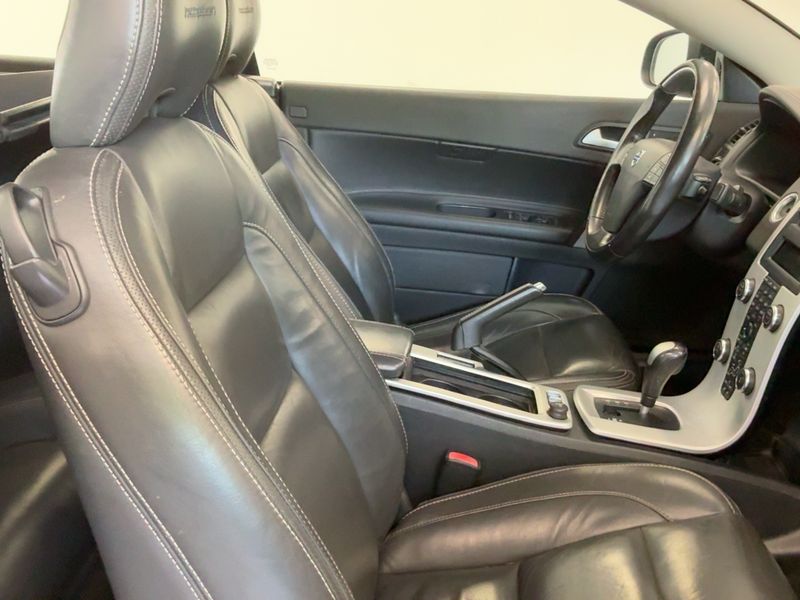 Volvo C70 2.0 D3 Inscription — zdjęcie 11