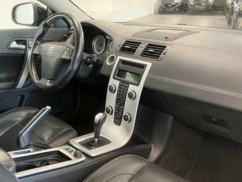 Volvo C70 2.0 D3 Inscription — zdjęcie 12