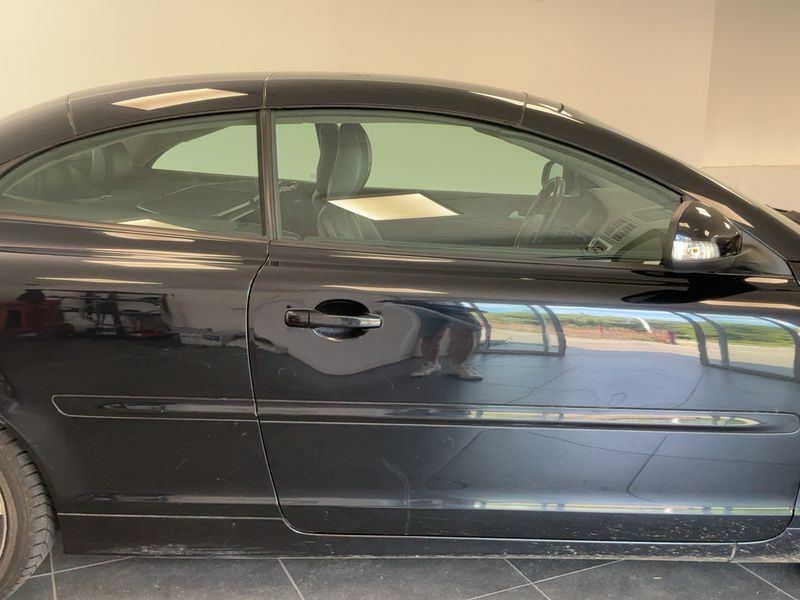 Volvo C70 2.0 D3 Inscription — zdjęcie 7
