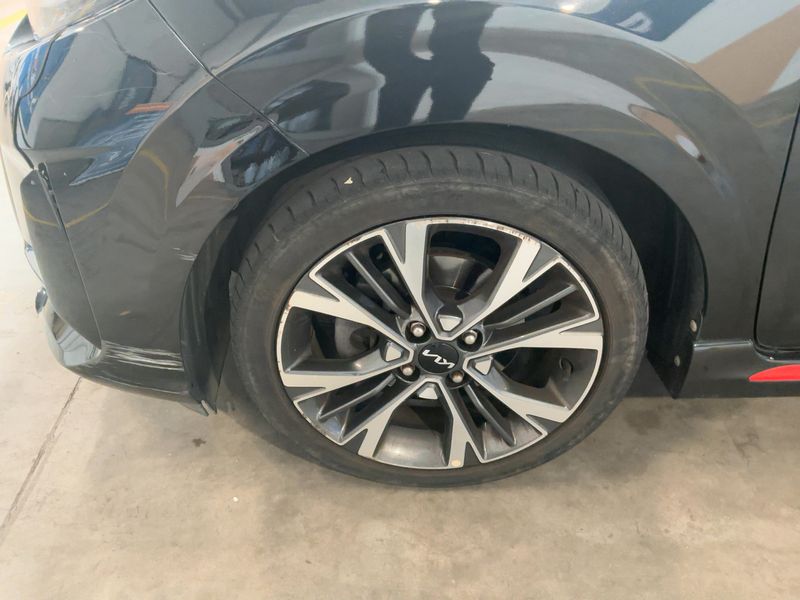Kia Picanto 1.2 GT Line 2023 – снимка 3