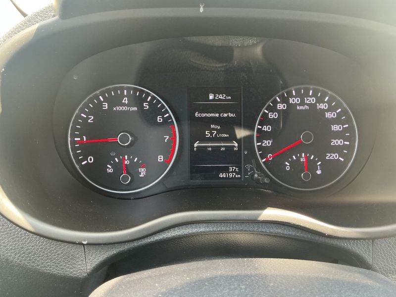 Kia Picanto 1.2 GT Line 2023 – снимка 18