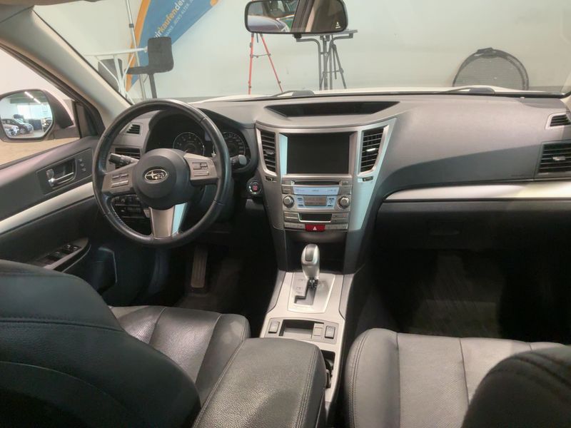 Subaru Legacy 2.5 Comfort — zdjęcie 12
