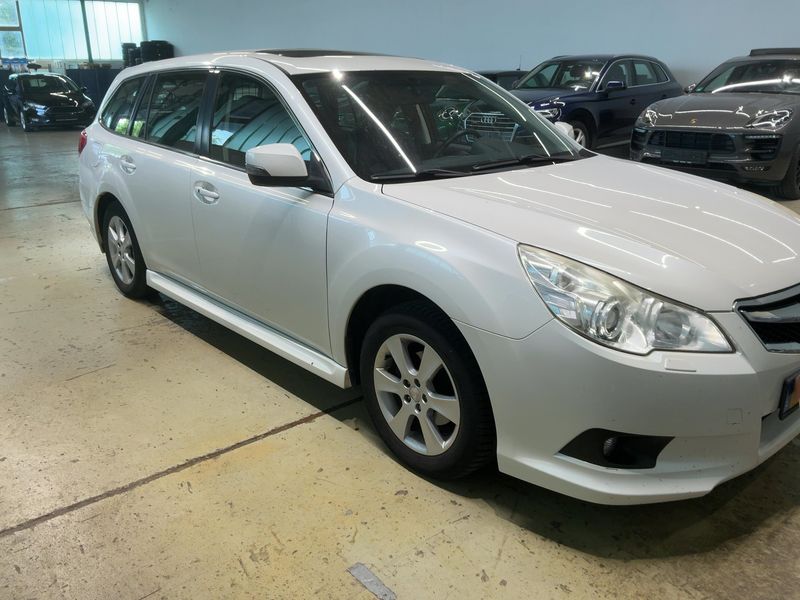 Subaru Legacy 2.5 Comfort — zdjęcie 8