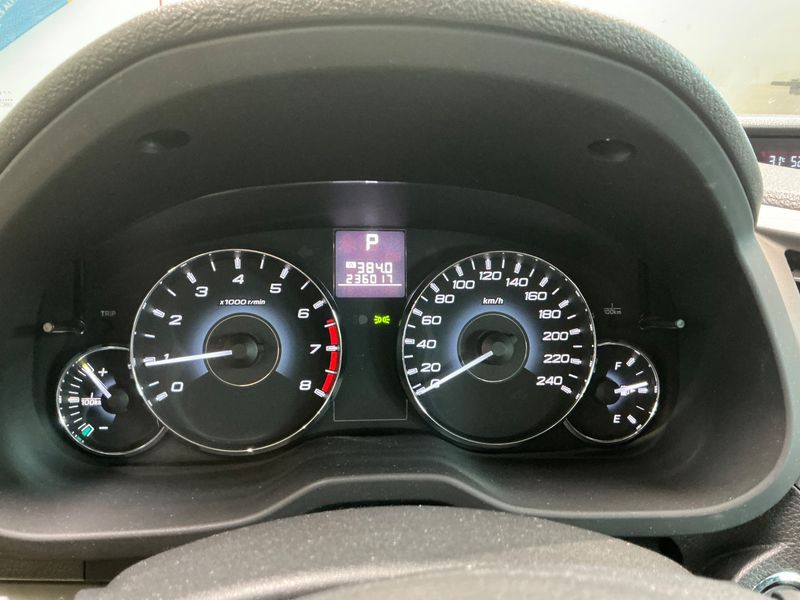 Subaru Legacy 2.5 Comfort — zdjęcie 13