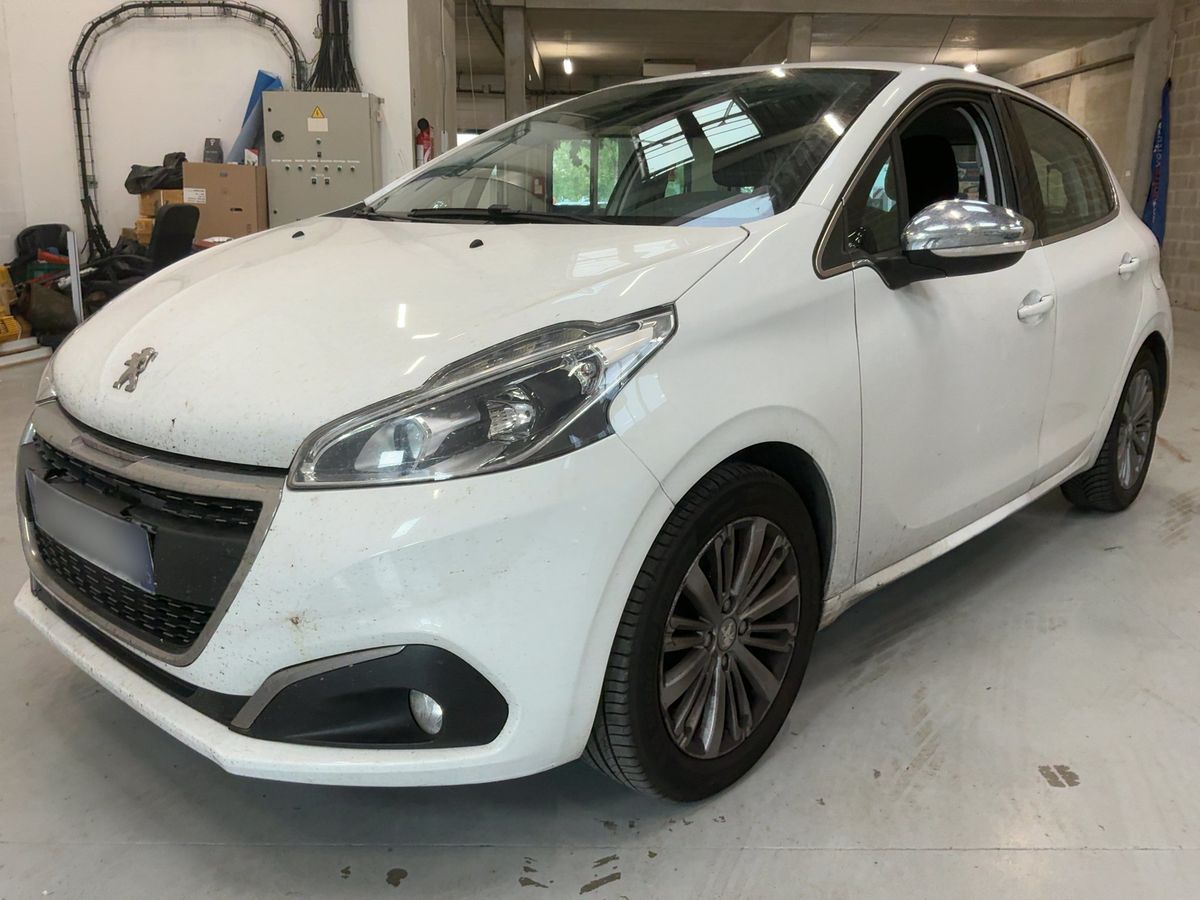 Peugeot 208 2015