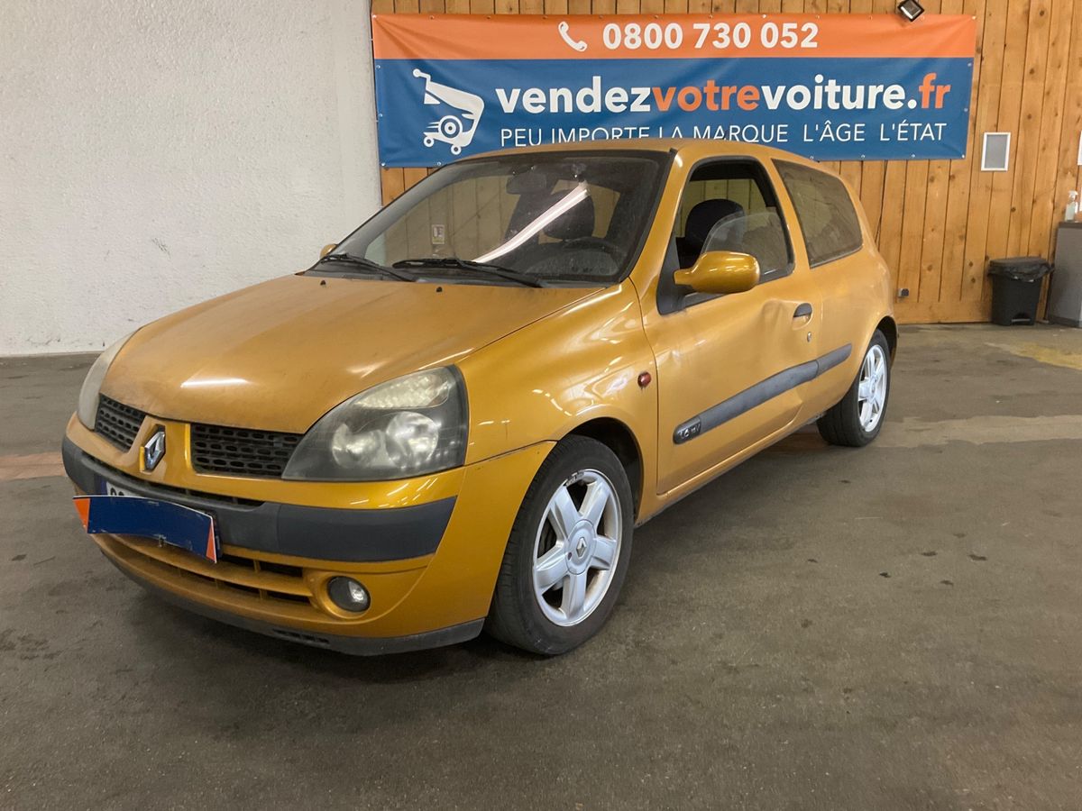 Renault Clio 2002 — photo 1