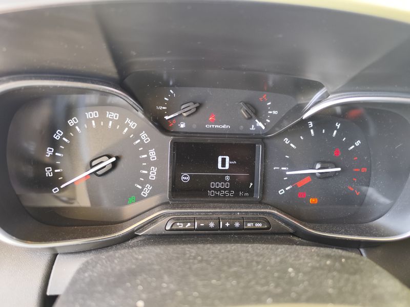 Citroen C3 Aircross 1.6 Blue-HDi Shine — zdjęcie 12