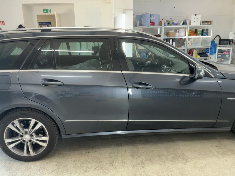 Mercedes-Benz E-Klasse E 220 CDI T BlueEfficiency Avantgarde 2011 – снимка 10