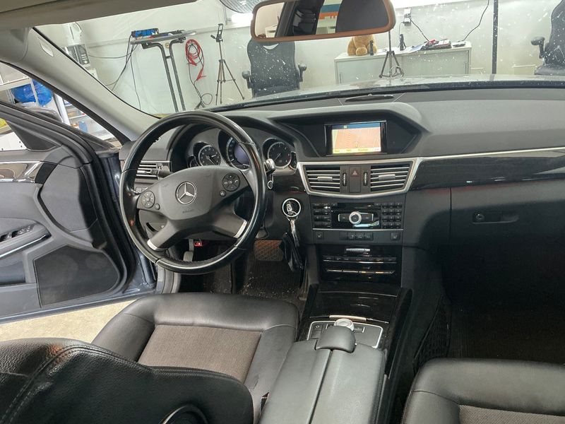 Mercedes-Benz E-Klasse E 220 CDI T BlueEfficiency Avantgarde 2011 – снимка 18