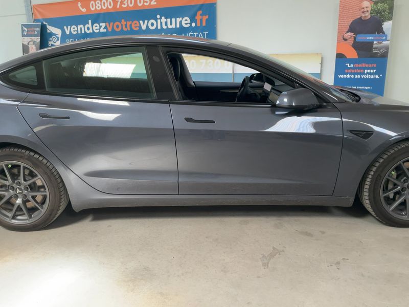 Tesla Model 3 Standard Range Plus — zdjęcie 7