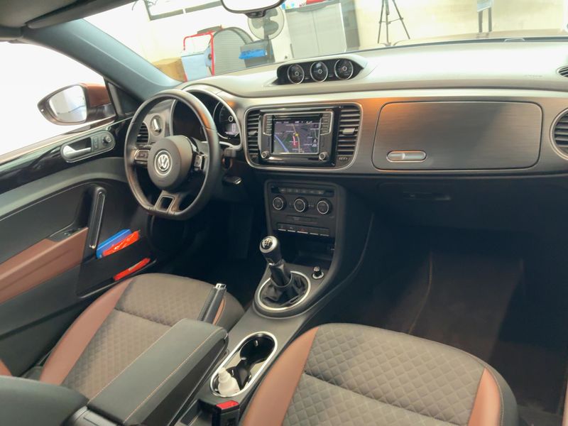 Volkswagen Beetle 1.2 TSI Allstar BlueMotion Tech — zdjęcie 12