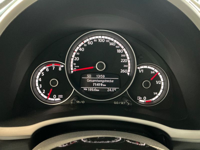 Volkswagen Beetle 1.2 TSI Allstar BlueMotion Tech — zdjęcie 13