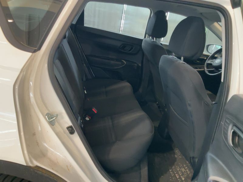 Hyundai Bayon 1.0 T-GDI Mild-Hybrid Select 2WD — zdjęcie 14