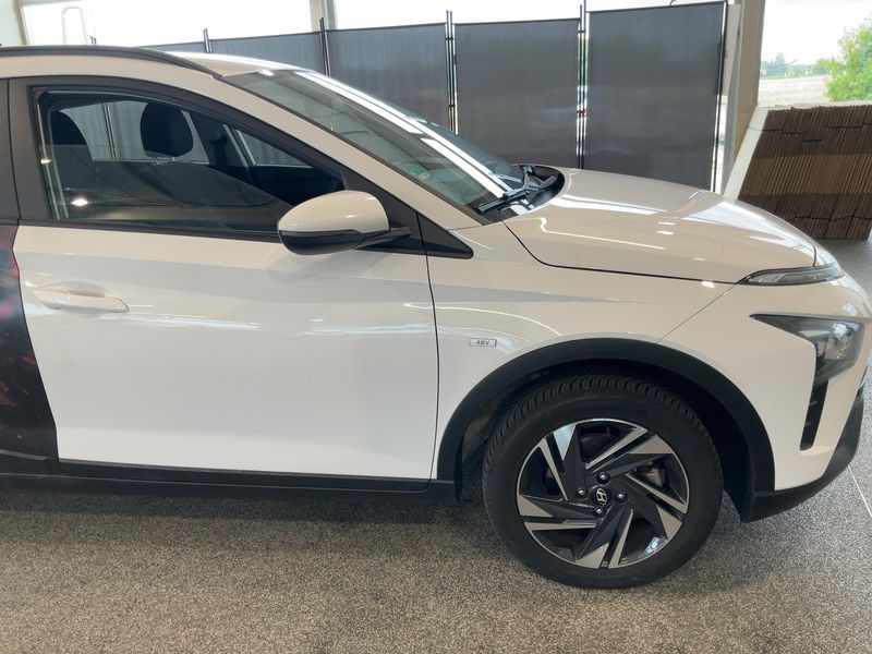 Hyundai Bayon 1.0 T-GDI Mild-Hybrid Select 2WD — zdjęcie 8
