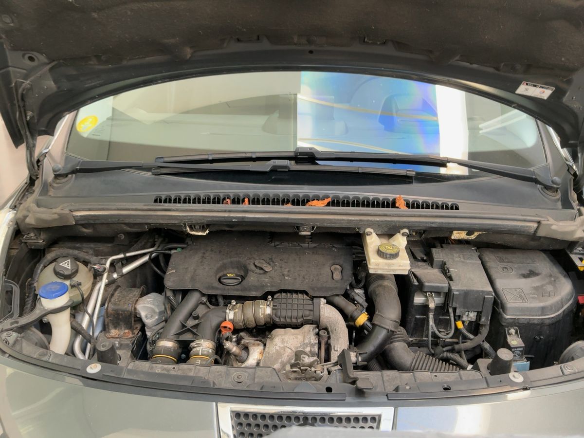 Peugeot 3008 2011 — photo 34