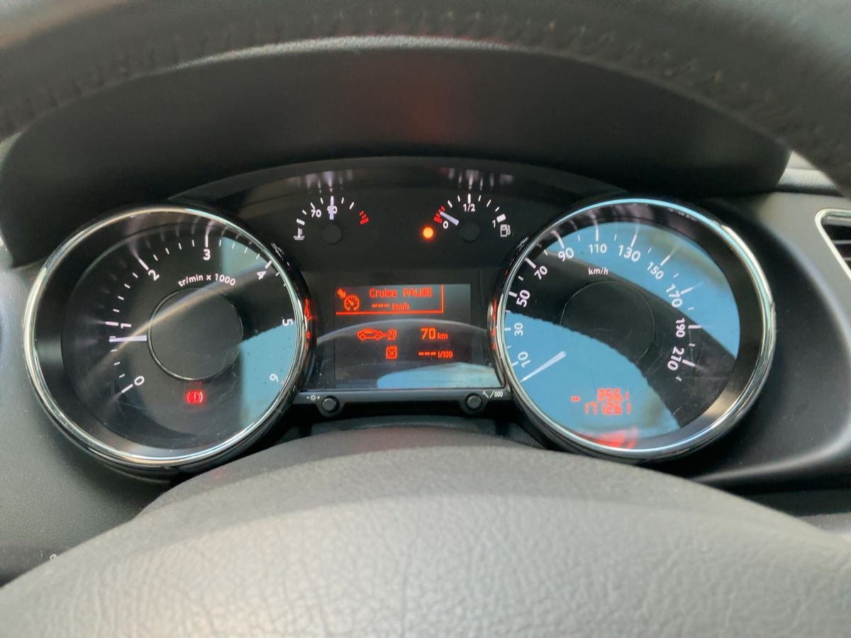 Peugeot 3008 2011 — photo 19