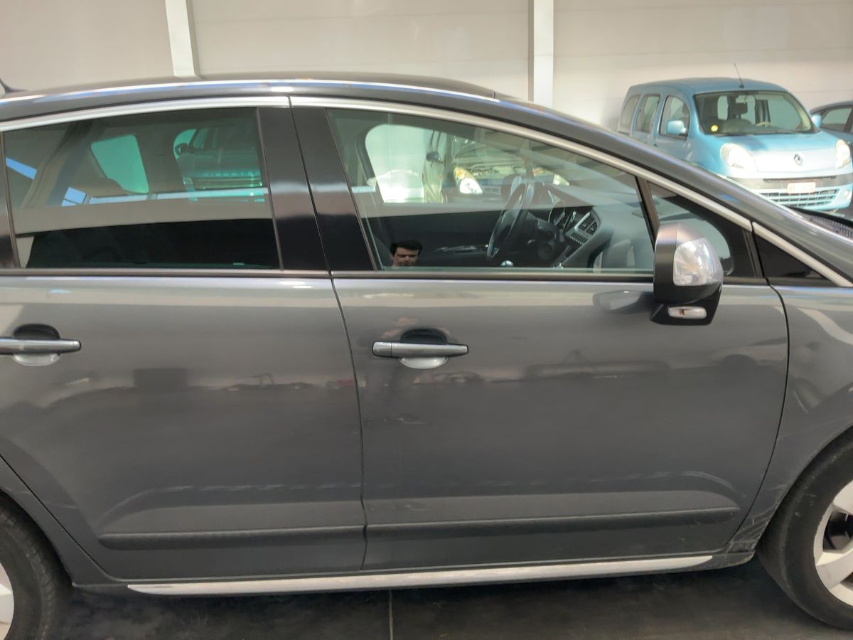Peugeot 3008 2011 — photo 11