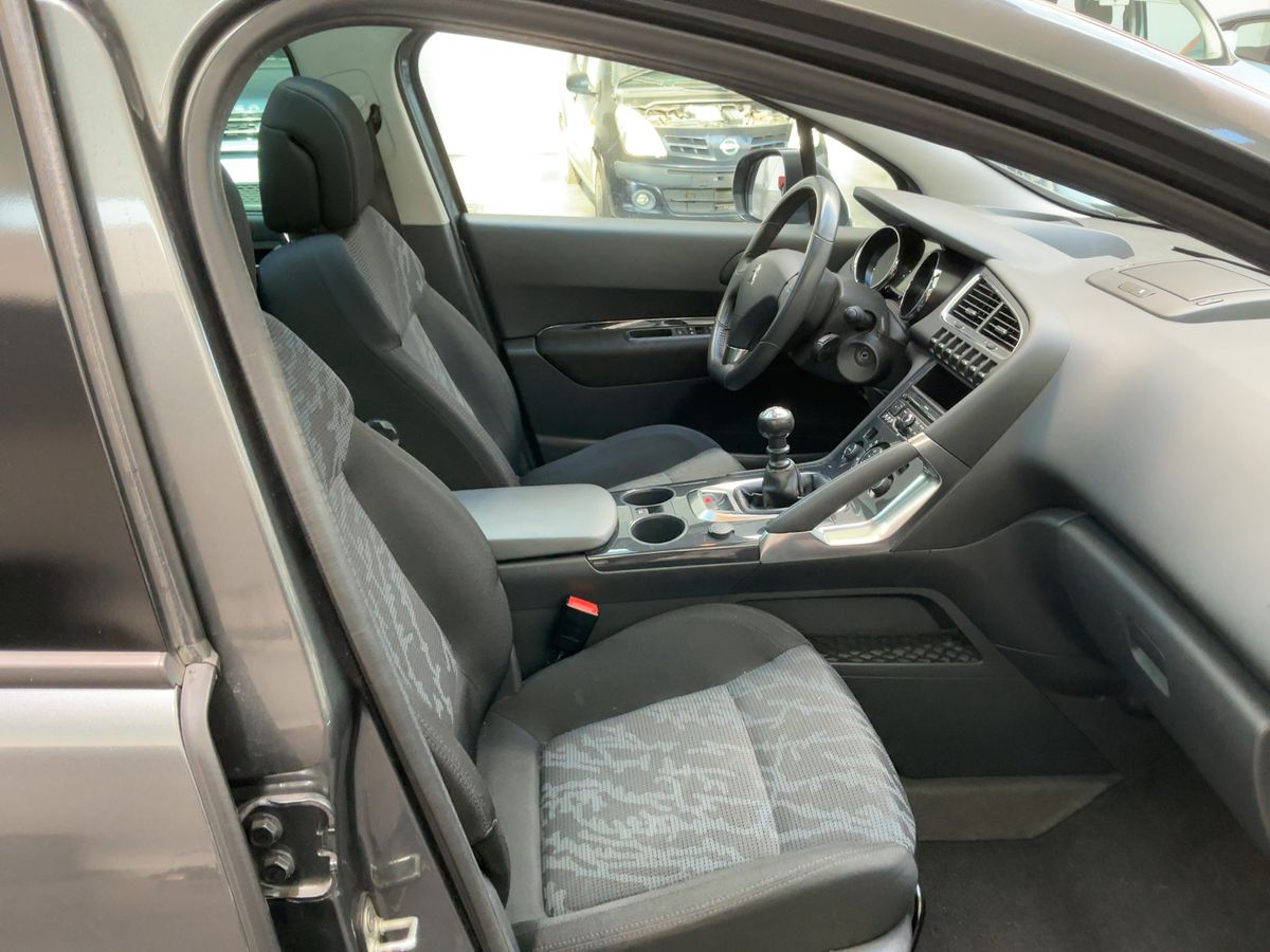 Peugeot 3008 2011 — photo 17
