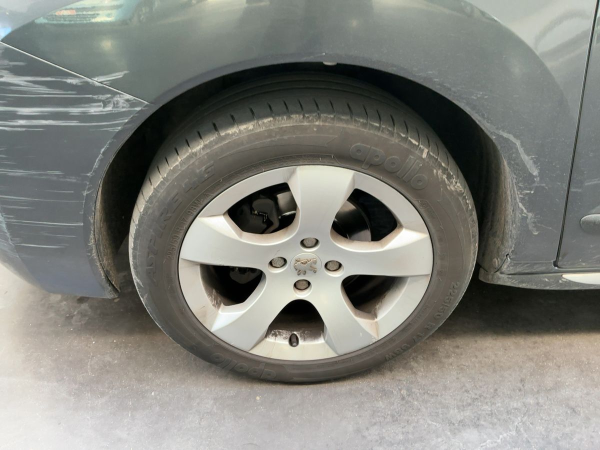 Peugeot 3008 2011 — photo 4