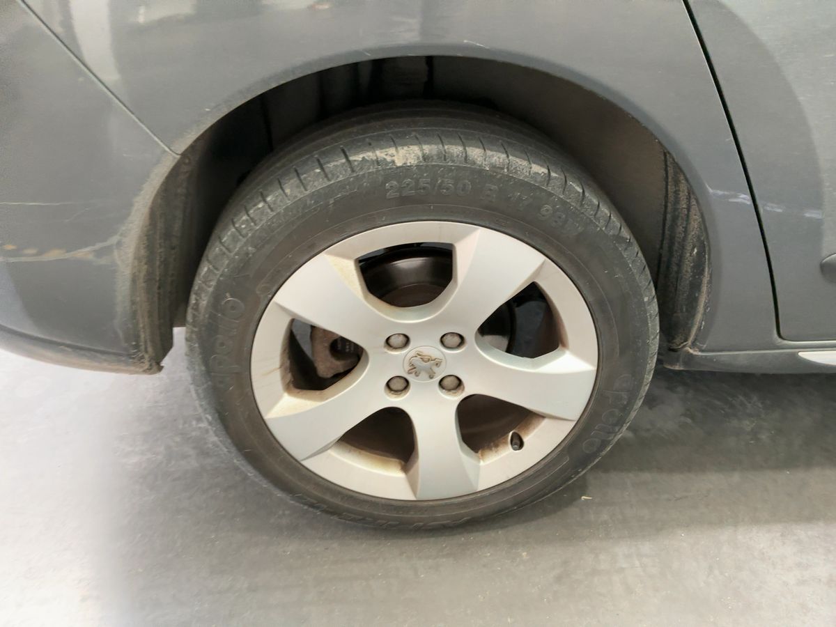 Peugeot 3008 2011 — photo 10