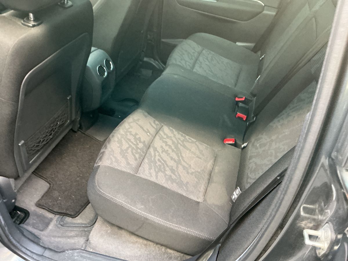 Peugeot 3008 2011 — photo 28