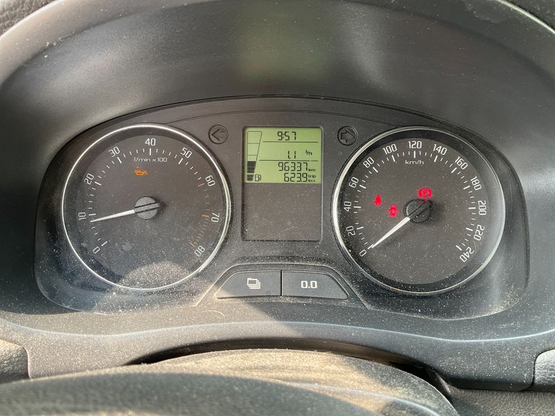 Skoda Roomster 1.2 TSI Ambition — zdjęcie 13