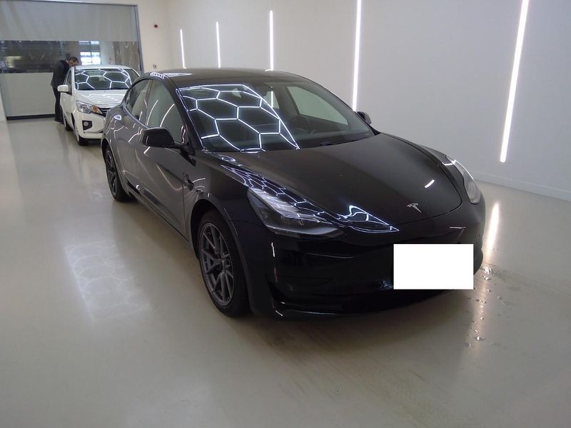 Tesla Model 3 Standard Range Plus RWD — zdjęcie 3