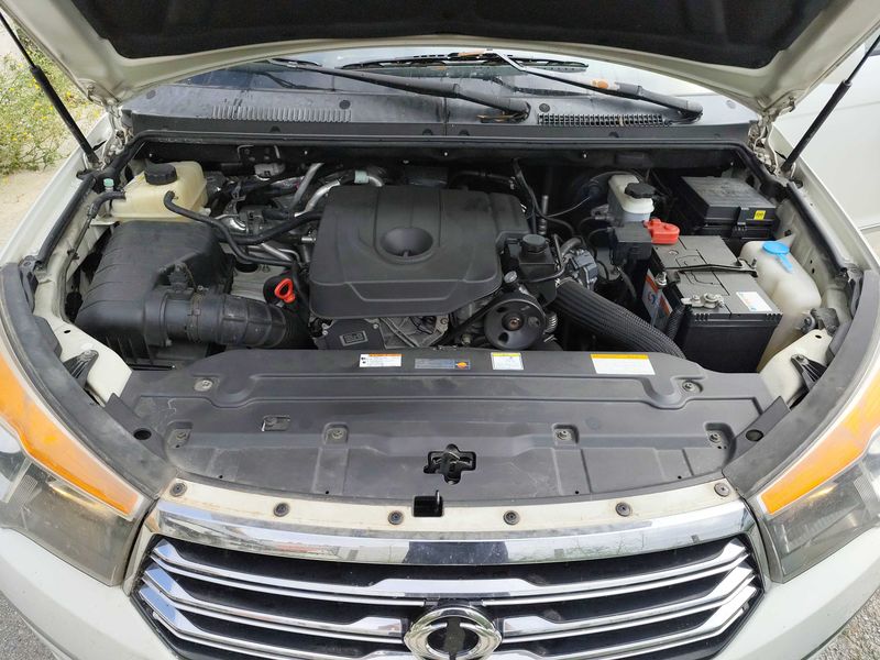 Ssangyong Rodius 2.0 TD Xdi — zdjęcie 8