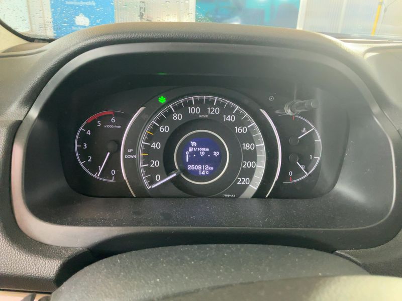 Honda CR-V 1.6 DTEC Comfort 2WD — zdjęcie 13