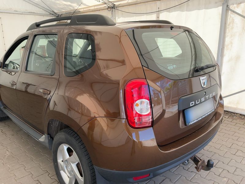 Dacia Duster 1.6 Laureate 4x4 2013 – снимка 6