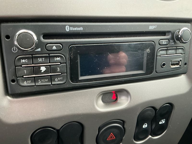 Dacia Duster 1.6 Laureate 4x4 2013 – снимка 27