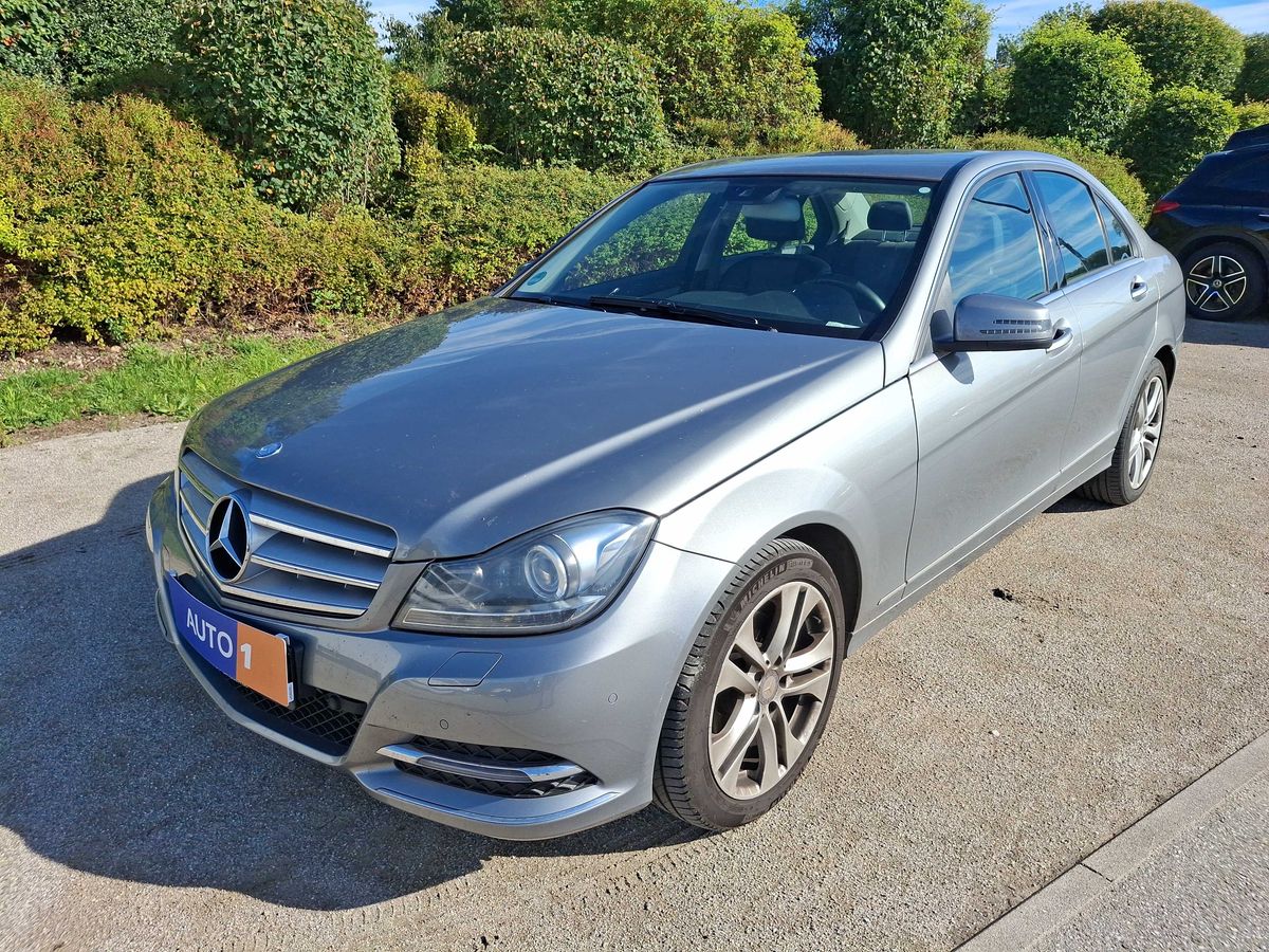 Mercedes-Benz C-Klasse C 220 CDI BlueEfficiency Avantgarde