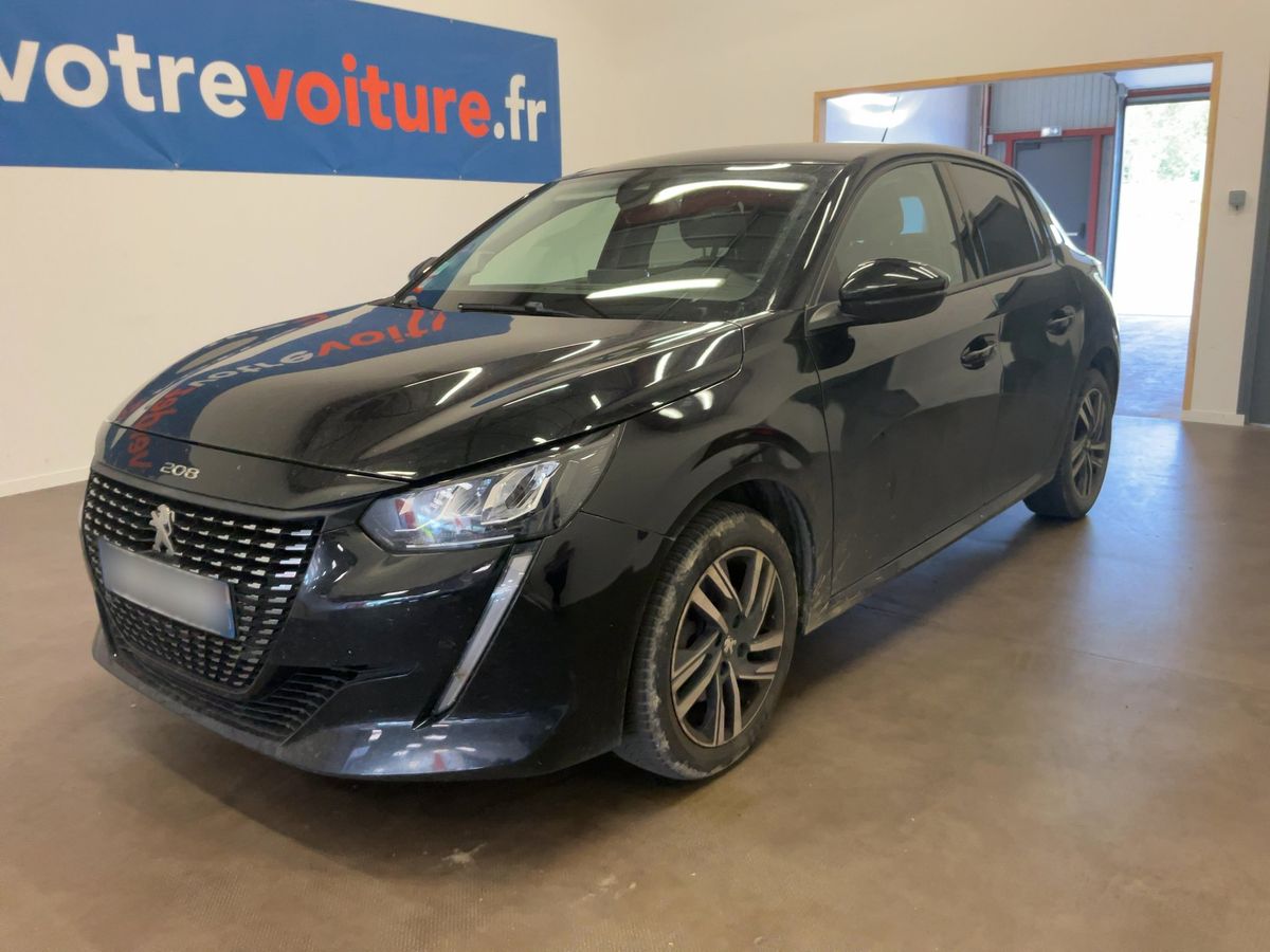Peugeot 208 2022 — photo 1