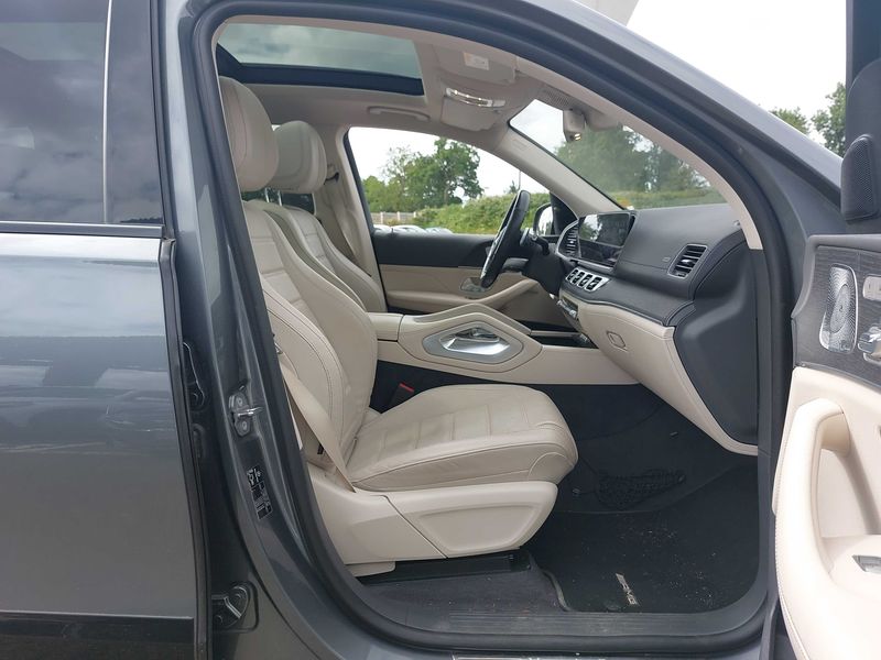 Mercedes-Benz GLS-Klasse GLS 400 d 4Matic AMG Line — zdjęcie 10