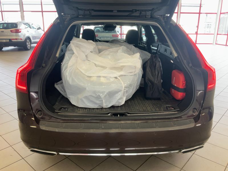 Volvo V90 2.0 T8 Plug-in Hybrid Inscription Expression AWD — zdjęcie 10