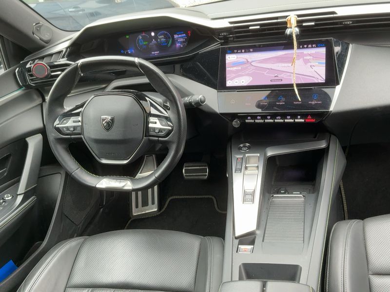 Peugeot 308 1.6 Hybrid GT 2022 – снимка 17