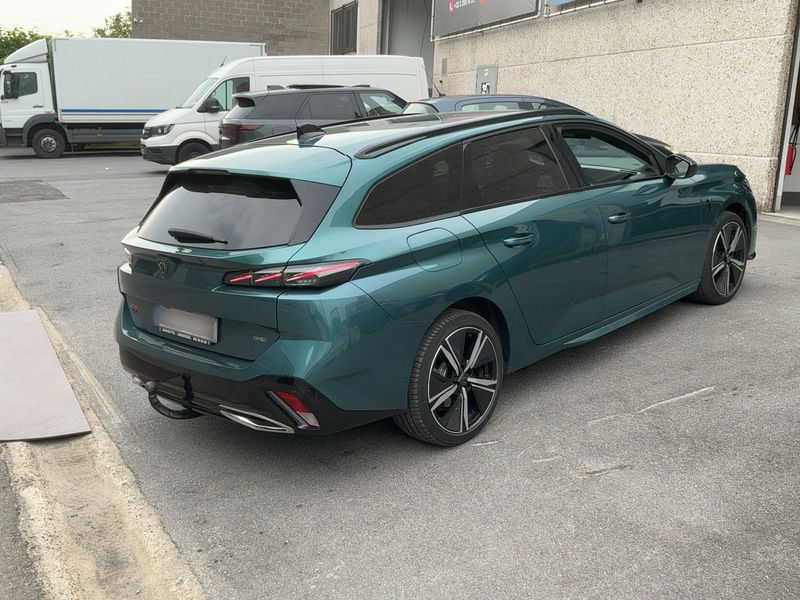 Peugeot 308 1.6 Hybrid GT 2022 – снимка 8